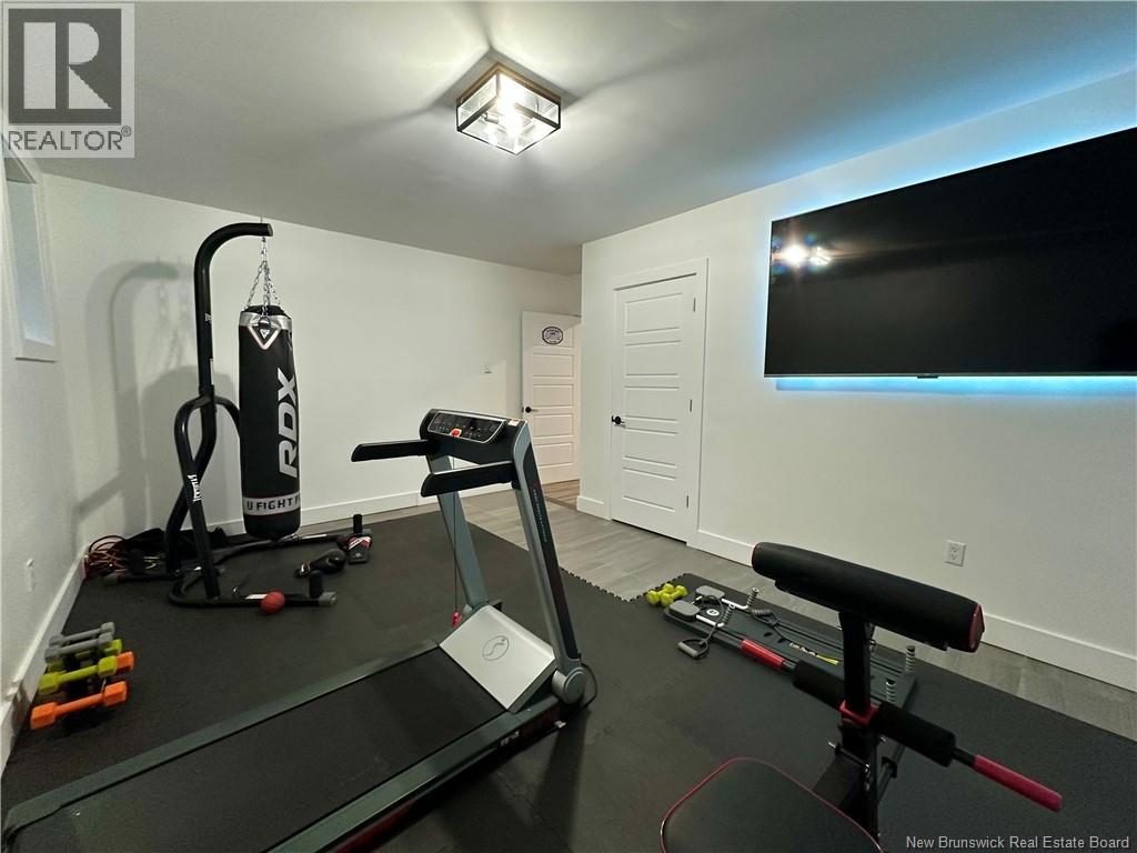 300 Westmount Boulevard, Moncton, New Brunswick  E1E 1V5 - Photo 40 - NB132384