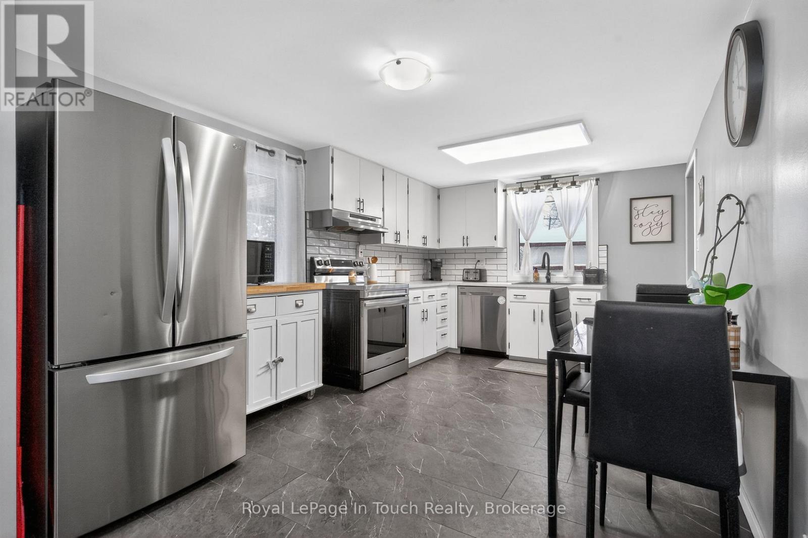 129 First Avenue, Tay, Ontario  L0K 1R0 - Photo 6 - S12721386