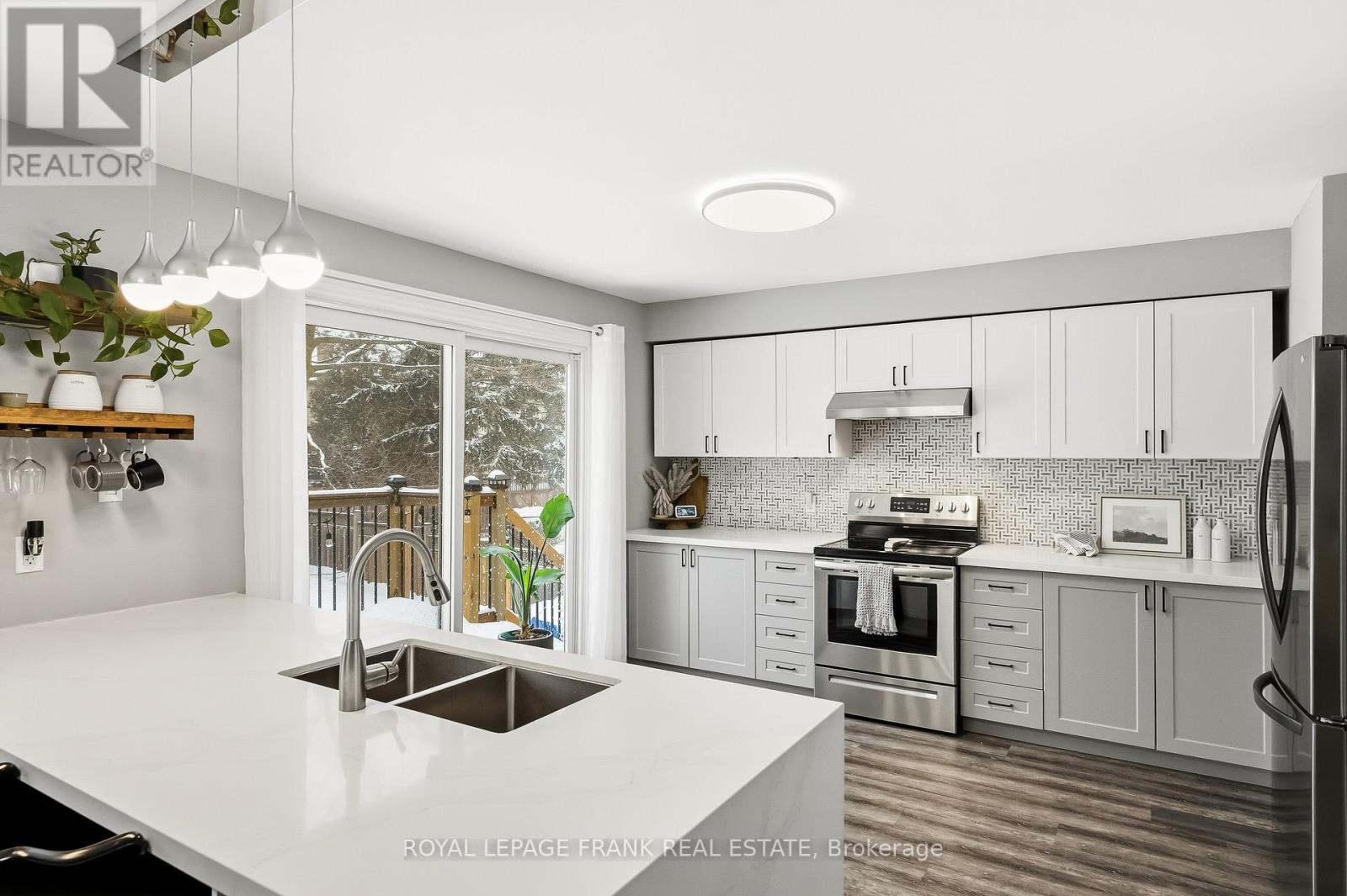 72 Lowder Place, Whitby, Ontario  L1N 8B6 - Photo 16 - E12721246