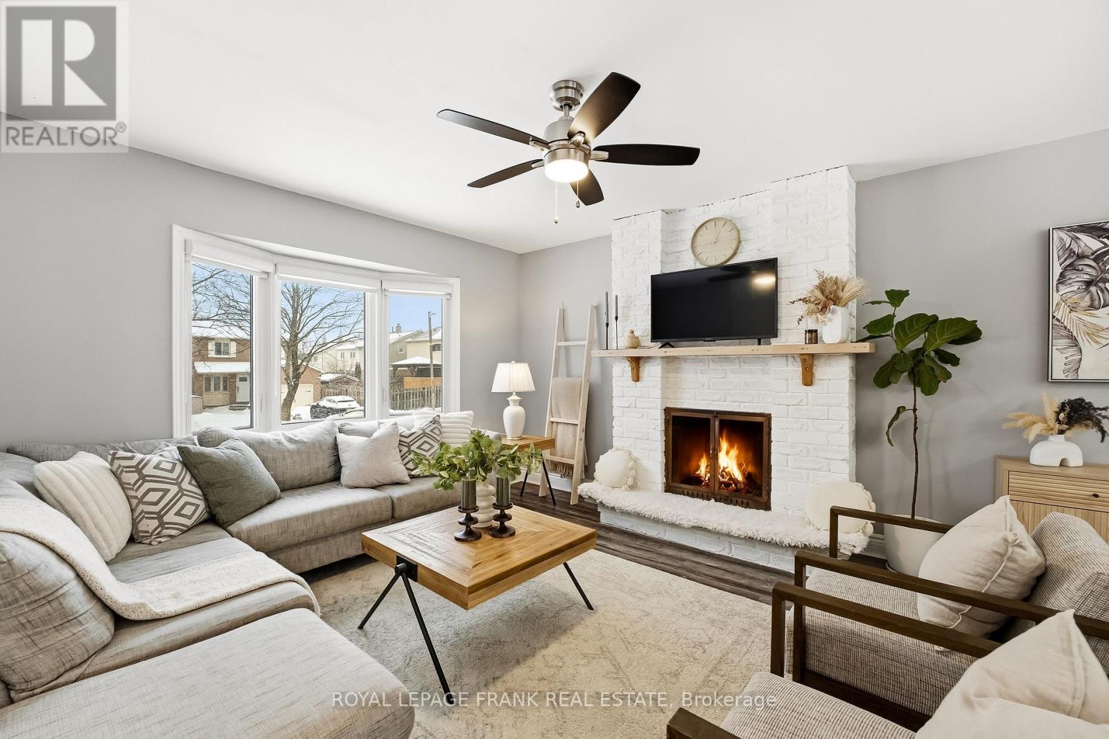 72 Lowder Place, Whitby, Ontario  L1N 8B6 - Photo 7 - E12721246