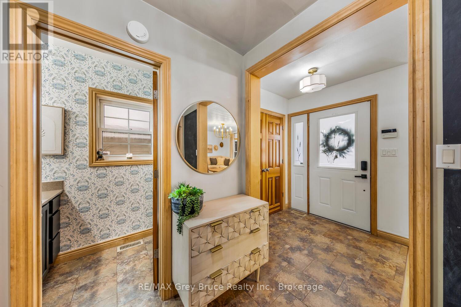 32 Sandy Pines Trail, South Bruce Peninsula, Ontario  N0H 2G0 - Photo 2 - X12721366