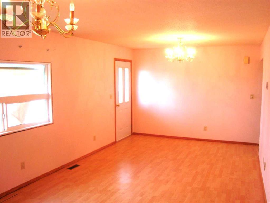 114 School Road, Trochu, Alberta  T0M 2C0 - Photo 6 - A2248818