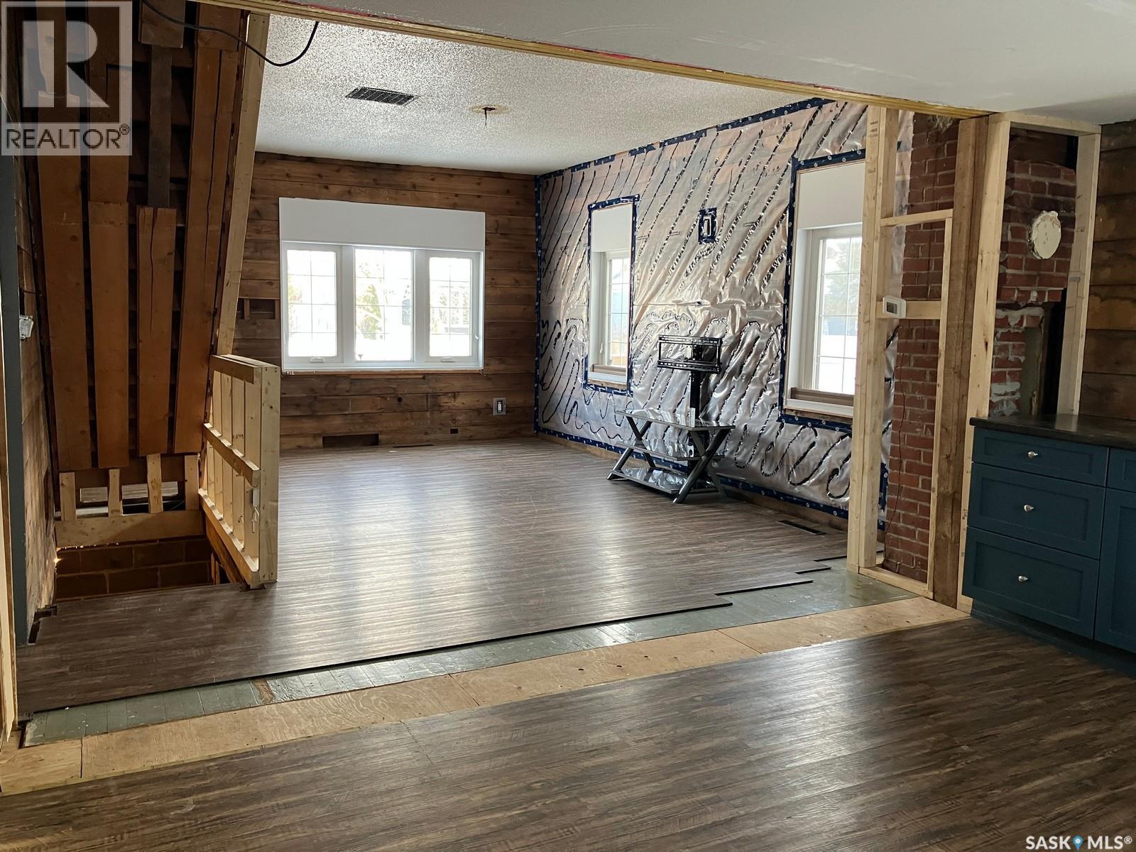 900 1st Street W, Nipawin, Saskatchewan  S0E 1E0 - Photo 9 - SK014391