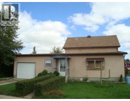 114 School Road, Trochu, Alberta