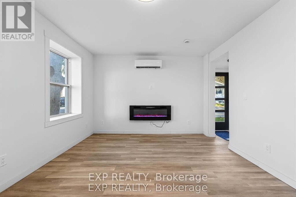 21 Railway Terrace, Belleville, Ontario  K8N 2R8 - Photo 10 - X12721222