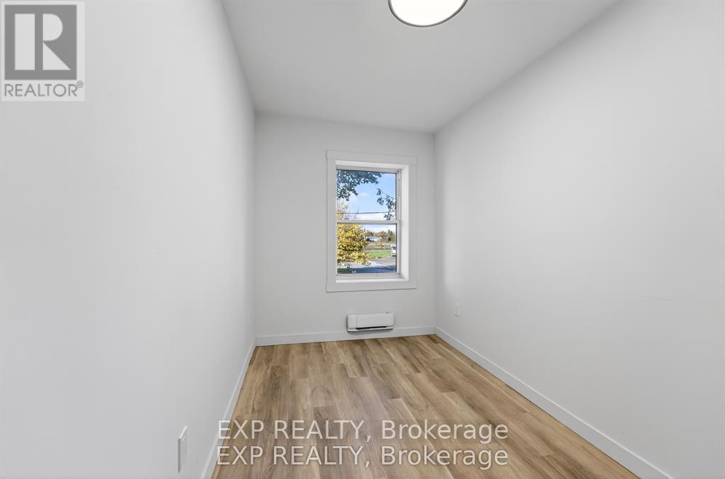 21 Railway Terrace, Belleville, Ontario  K8N 2R8 - Photo 12 - X12721222