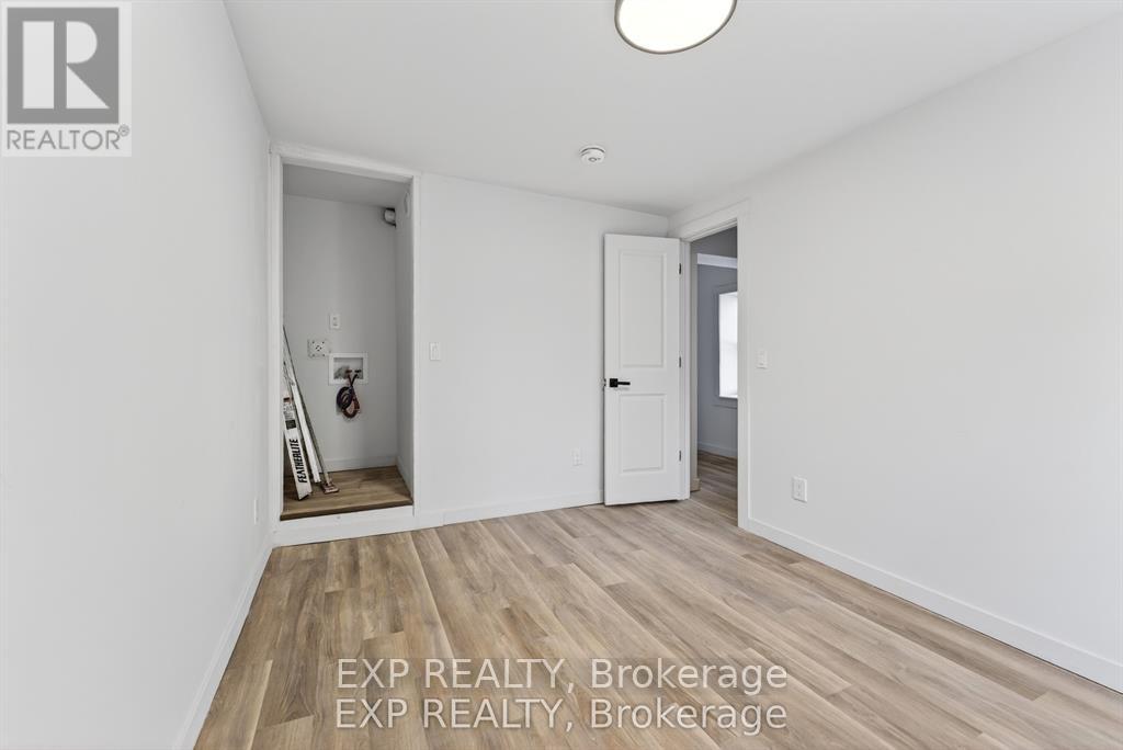 21 Railway Terrace, Belleville, Ontario  K8N 2R8 - Photo 14 - X12721222