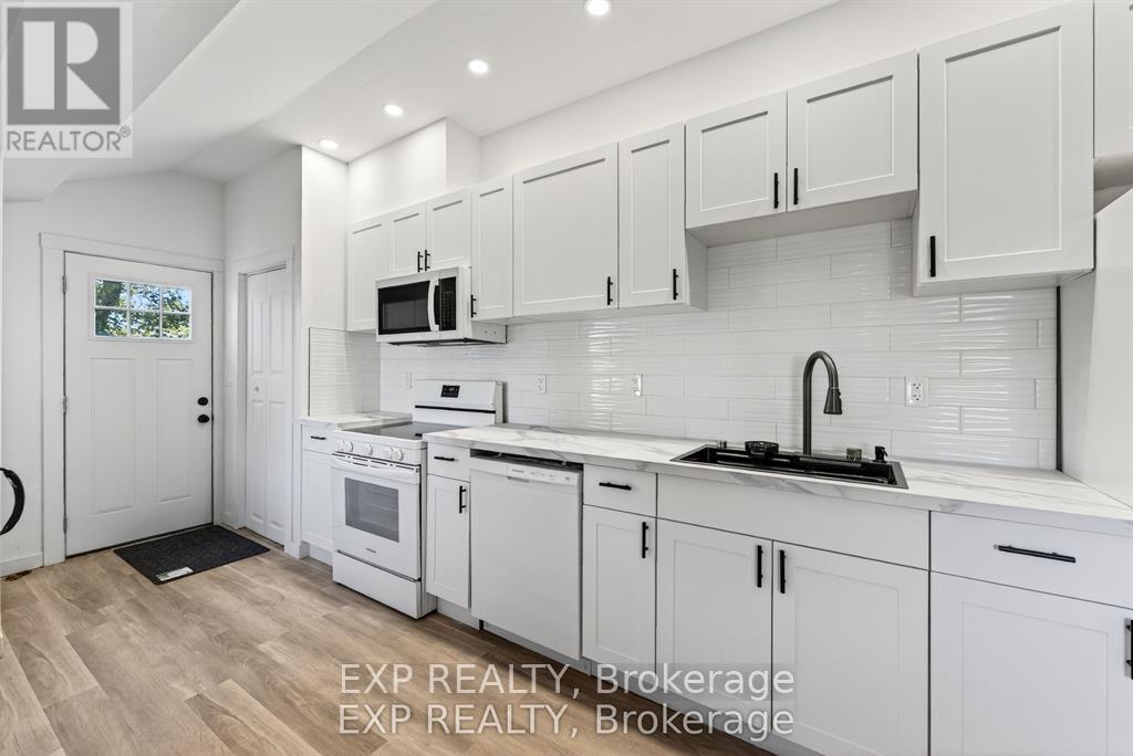 21 Railway Terrace, Belleville, Ontario  K8N 2R8 - Photo 6 - X12721222