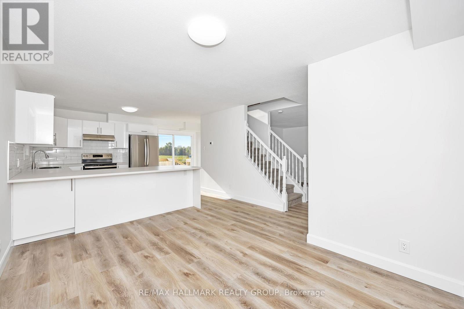 1938 Cox Country Road, Ottawa, Ontario K4C 1N8 - Photo 12 - X12721372