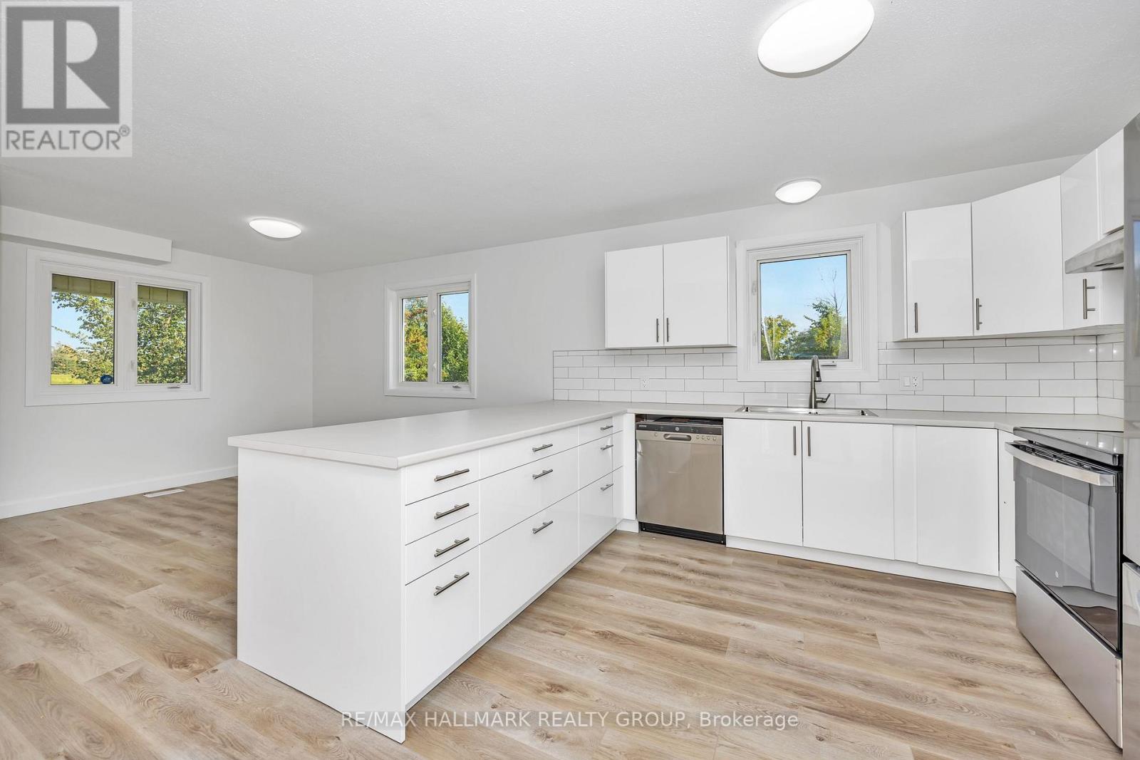 1938 Cox Country Road, Ottawa, Ontario K4C 1N8 - Photo 14 - X12721372