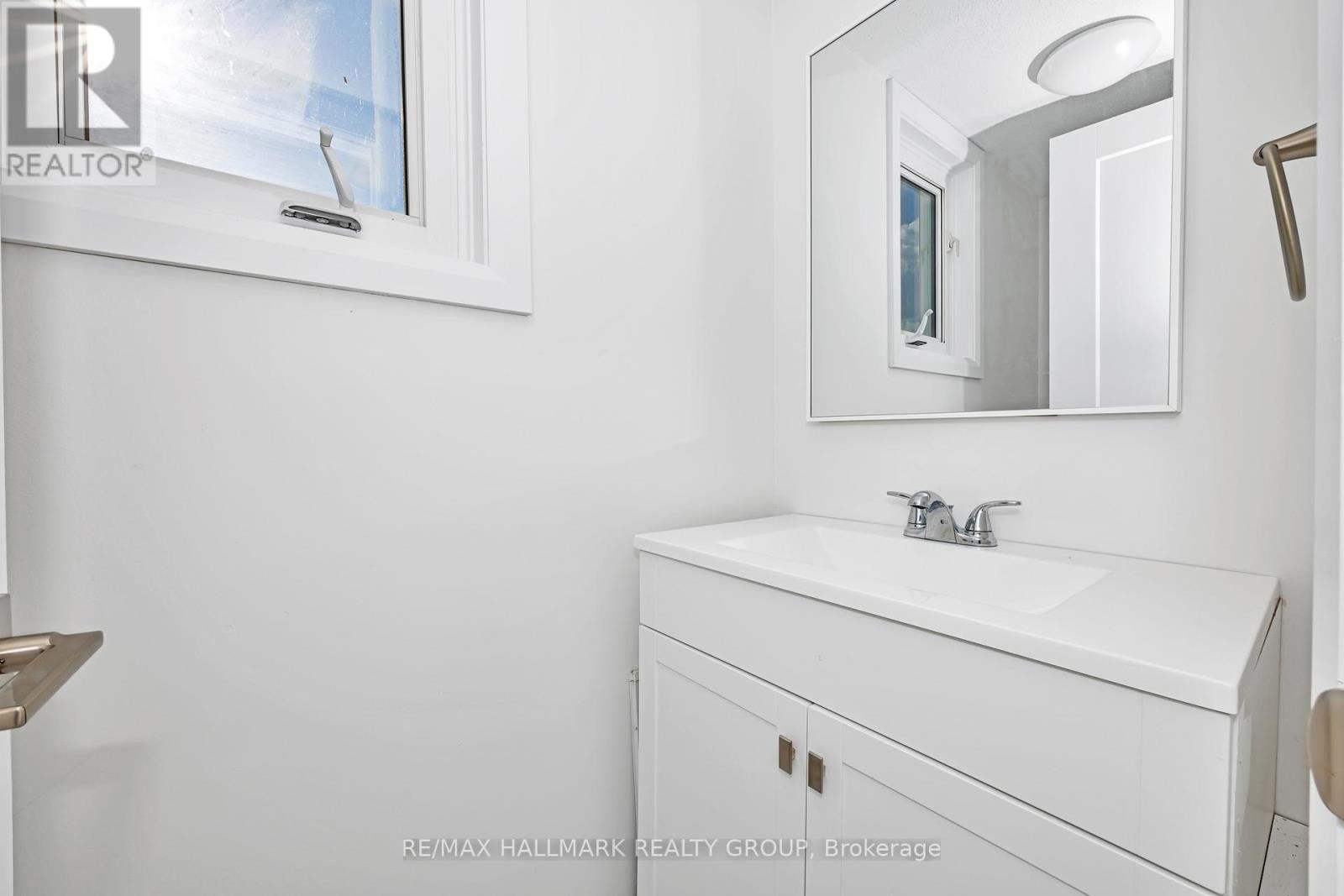 1938 Cox Country Road, Ottawa, Ontario K4C 1N8 - Photo 19 - X12721372