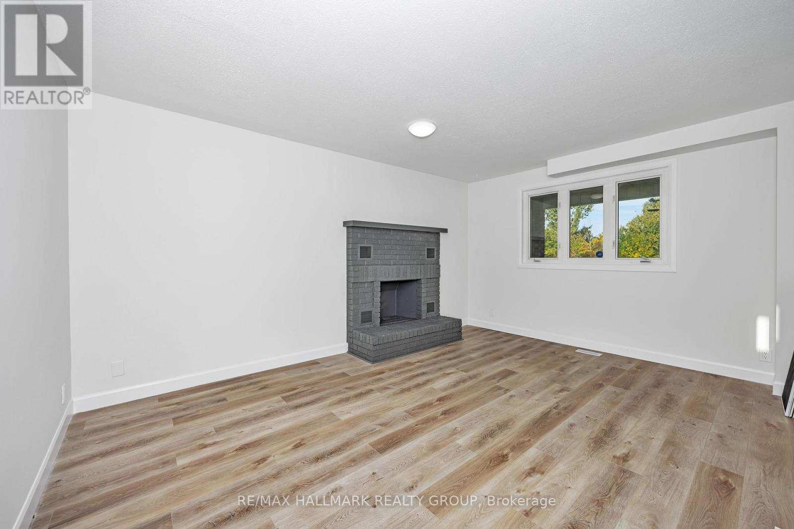 1938 Cox Country Road, Ottawa, Ontario K4C 1N8 - Photo 7 - X12721372