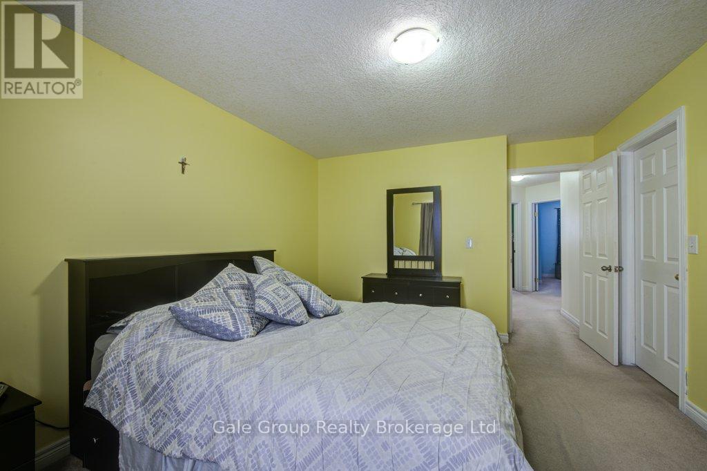 711 Southwood Way S, Woodstock, Ontario  N4V 1H5 - Photo 38 - X12721440