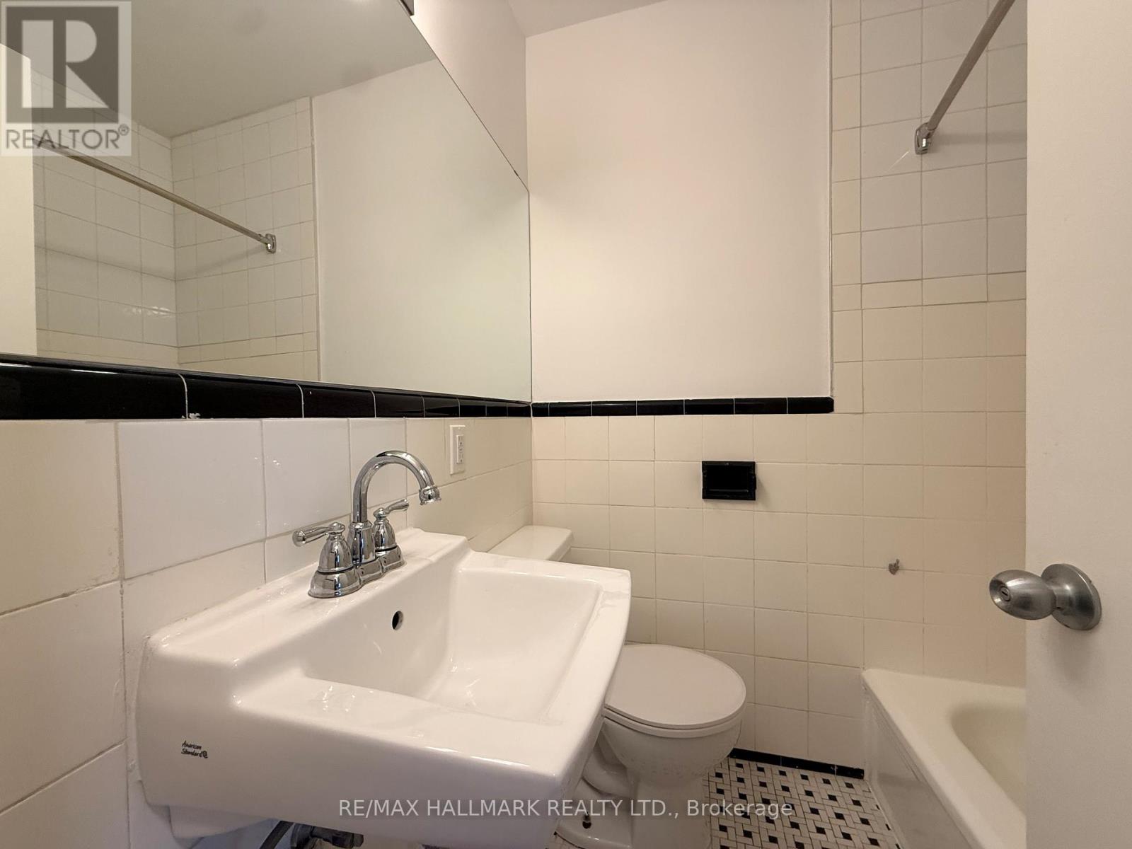 203 - 57 Rawlinson Avenue, Toronto, Ontario  M4P 2N1 - Photo 7 - C12676578