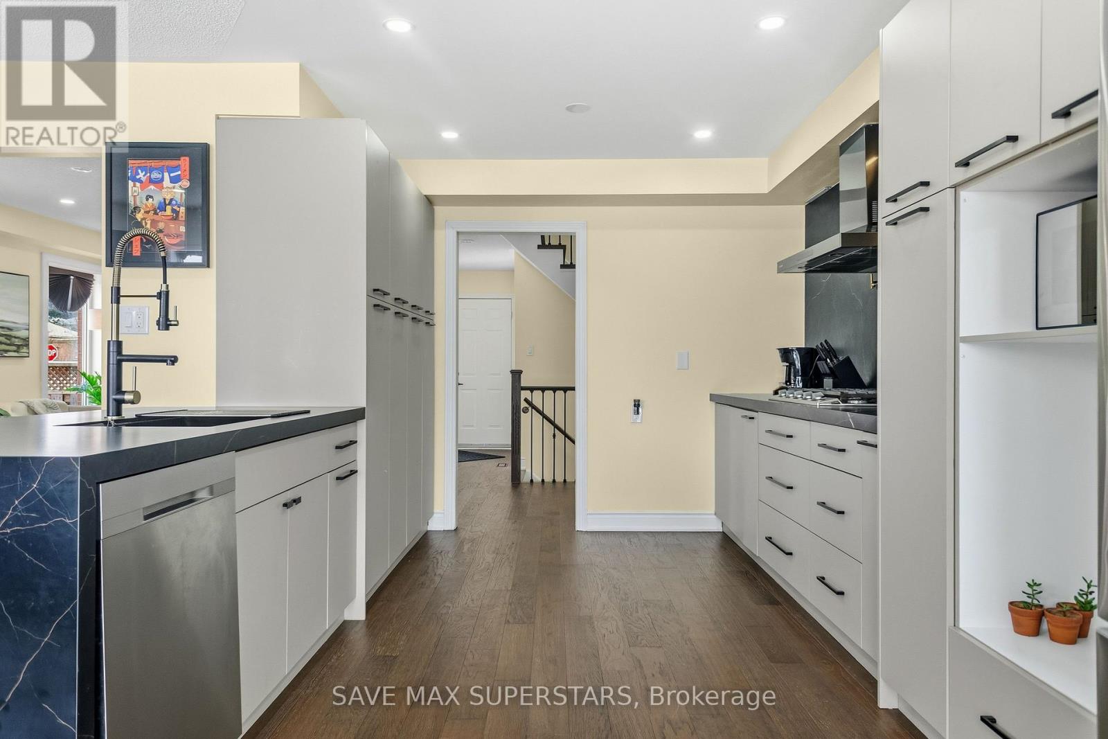 54 Gore Drive, Barrie, Ontario  L4N 5R5 - Photo 14 - S12720996