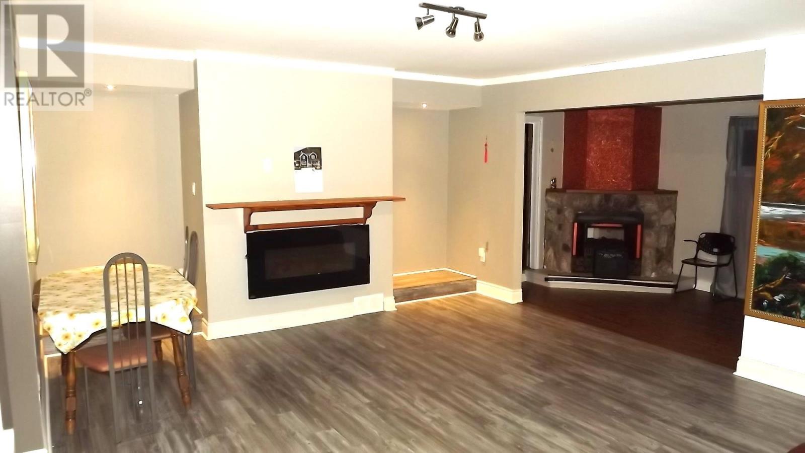 224 Hillside Dr S, Elliot Lake, Ontario  P5A 1N5 - Photo 6 - SM260152