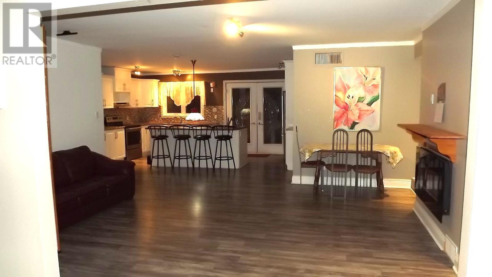 224 Hillside Dr S, Elliot Lake, Ontario  P5A 1N5 - Photo 9 - SM260152