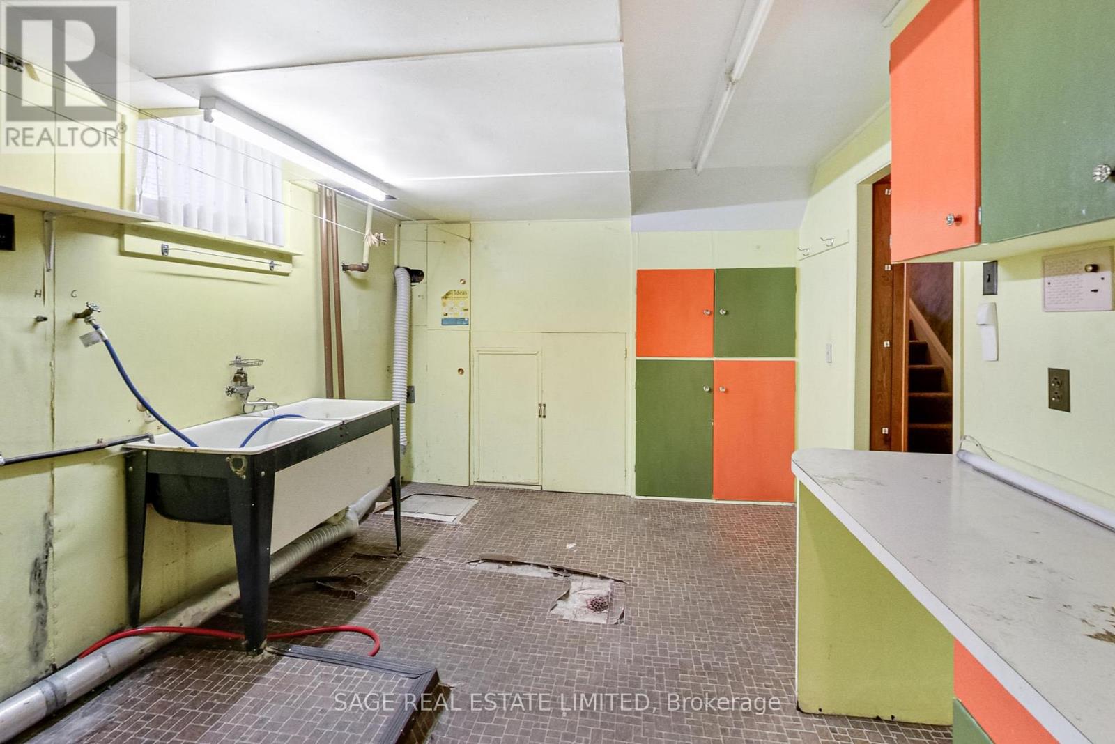 60 Hopperton Drive, Toronto, Ontario  M2L 2S6 - Photo 22 - C12721238