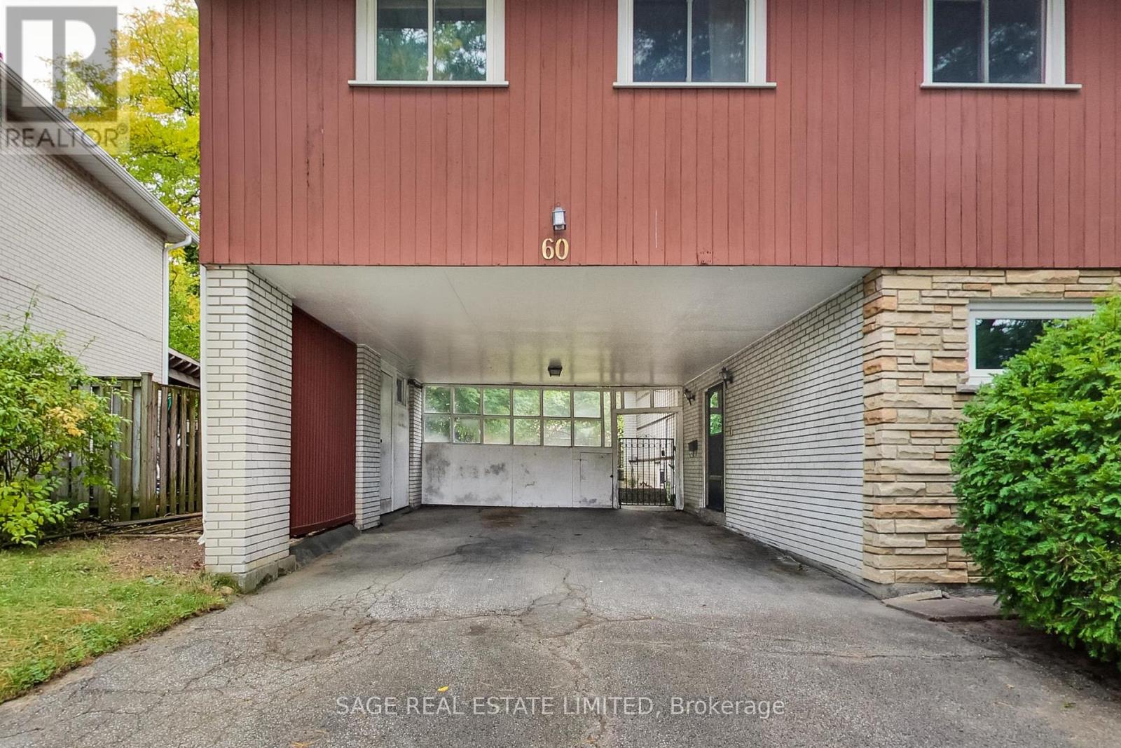 60 Hopperton Drive, Toronto, Ontario  M2L 2S6 - Photo 5 - C12721238