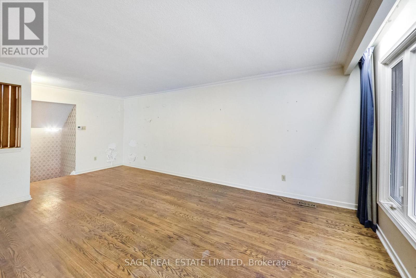 60 Hopperton Drive, Toronto, Ontario  M2L 2S6 - Photo 9 - C12721238