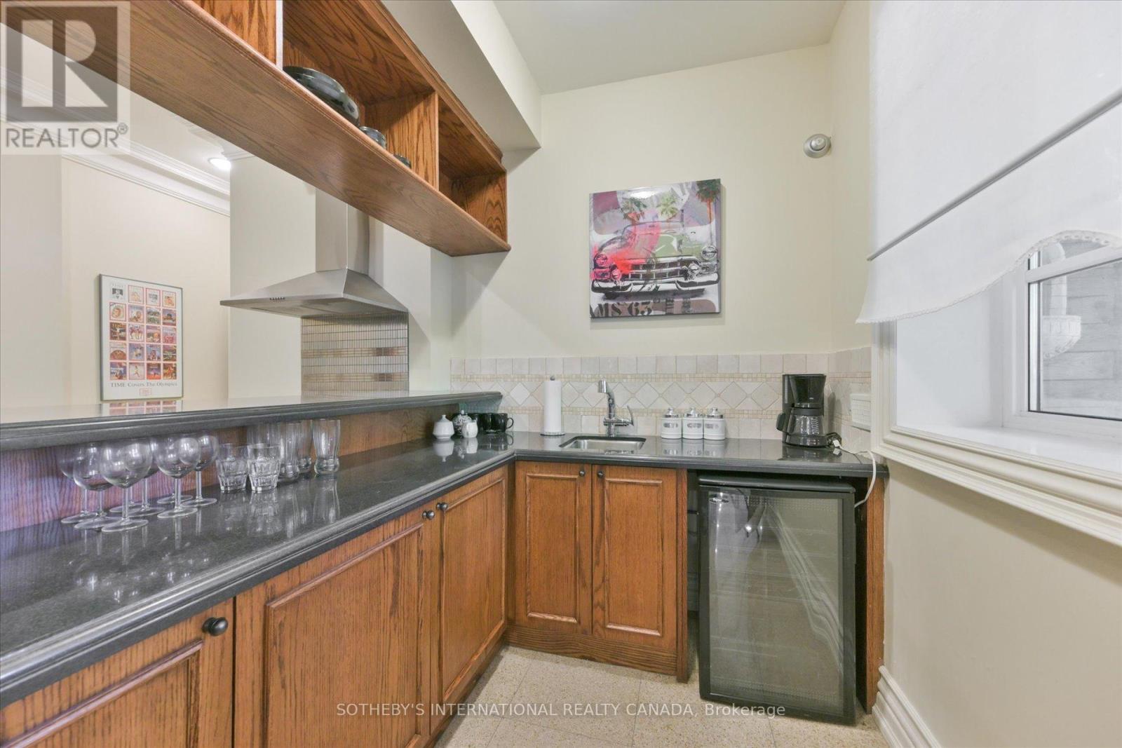 Suite 1 - 50 Old Yonge Street, Toronto, Ontario  M2P 1P7 - Photo 15 - C12721272