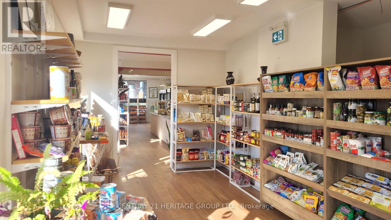 42 Dewson Street E, Toronto, Ontario  M6H 1G5 - Photo 6 - C12721328