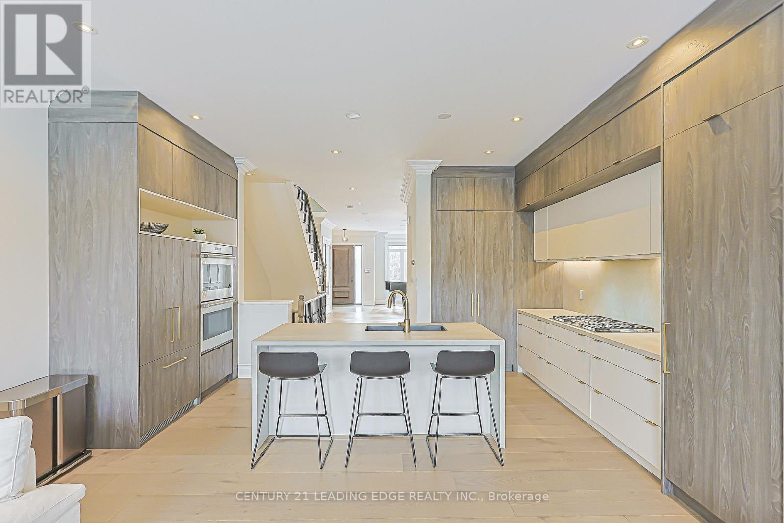 522 Woburn Avenue, Toronto, Ontario  M5M 1L9 - Photo 10 - C12721338