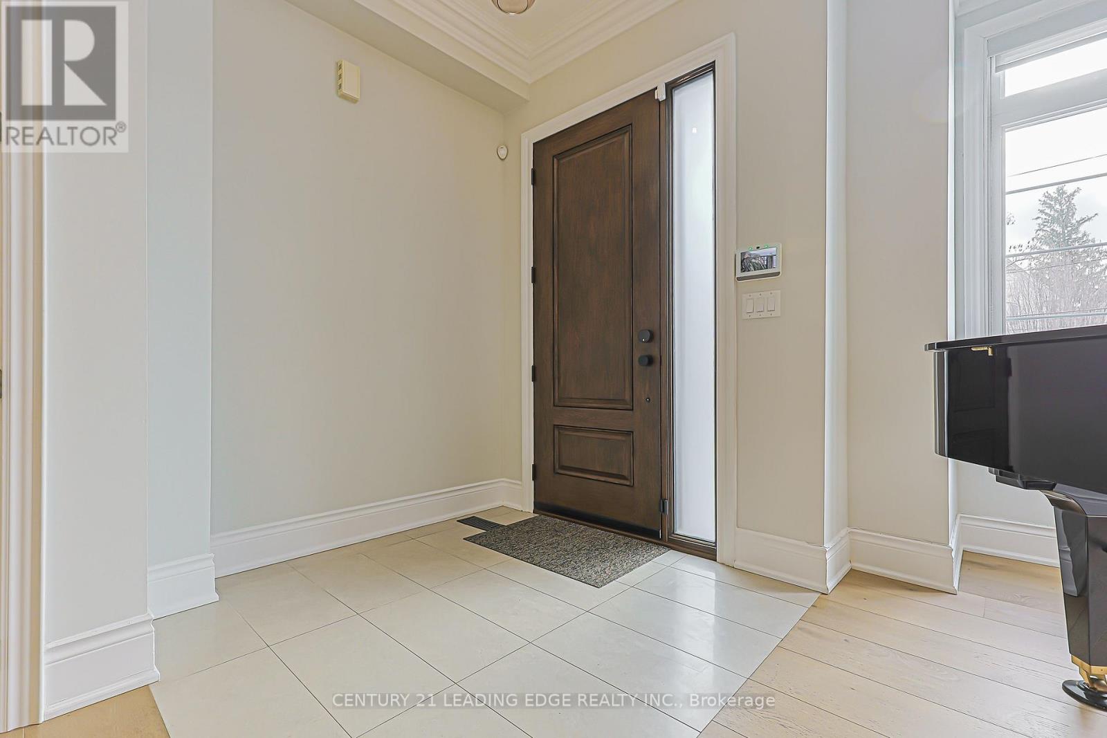 522 Woburn Avenue, Toronto, Ontario  M5M 1L9 - Photo 2 - C12721338