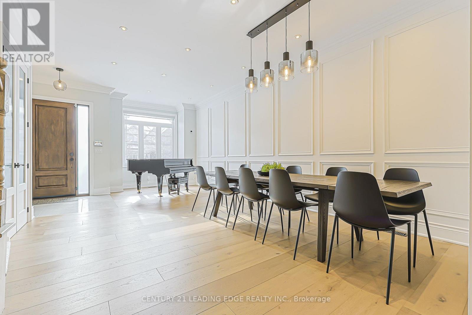 522 Woburn Avenue, Toronto, Ontario  M5M 1L9 - Photo 4 - C12721338