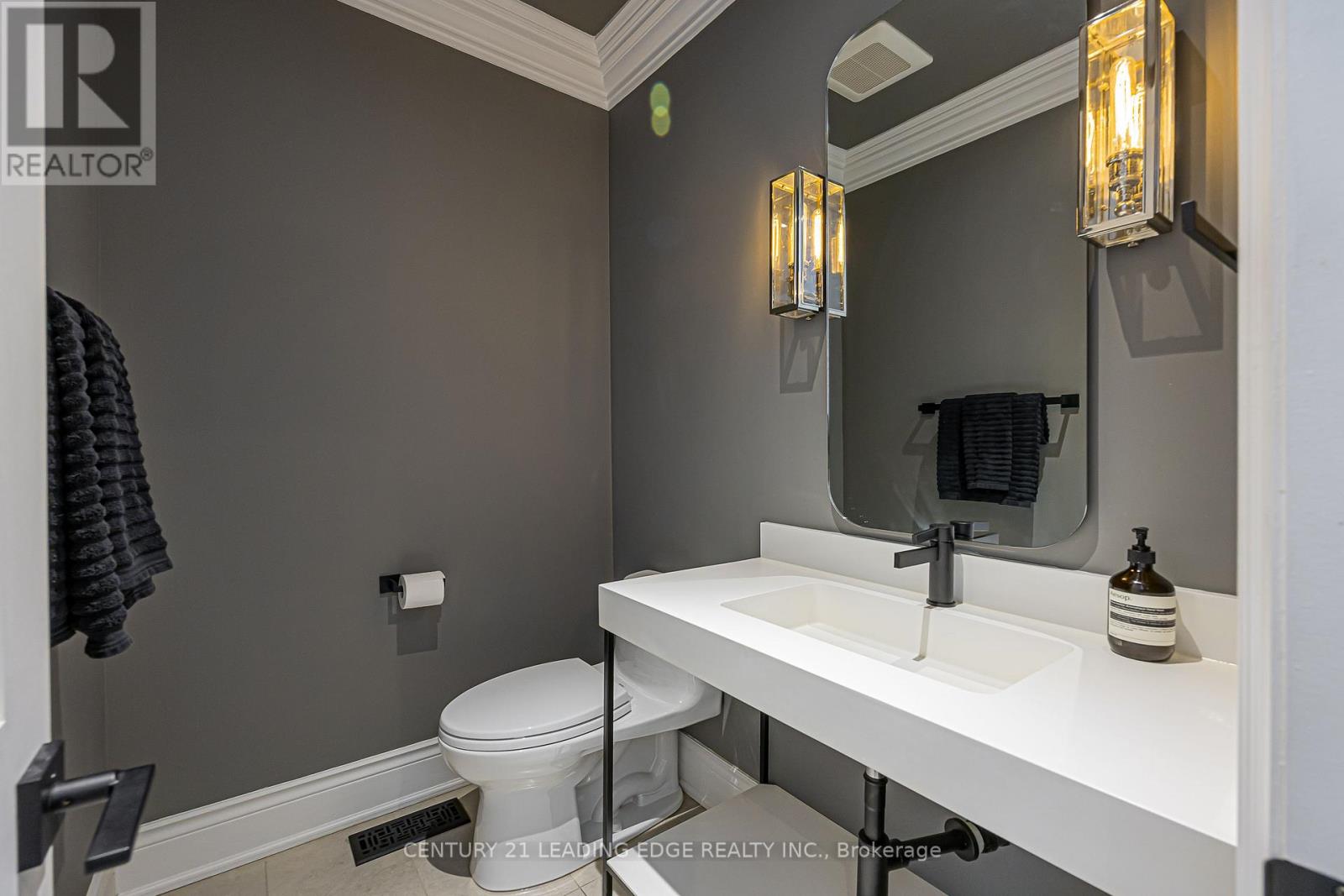 522 Woburn Avenue, Toronto, Ontario  M5M 1L9 - Photo 8 - C12721338