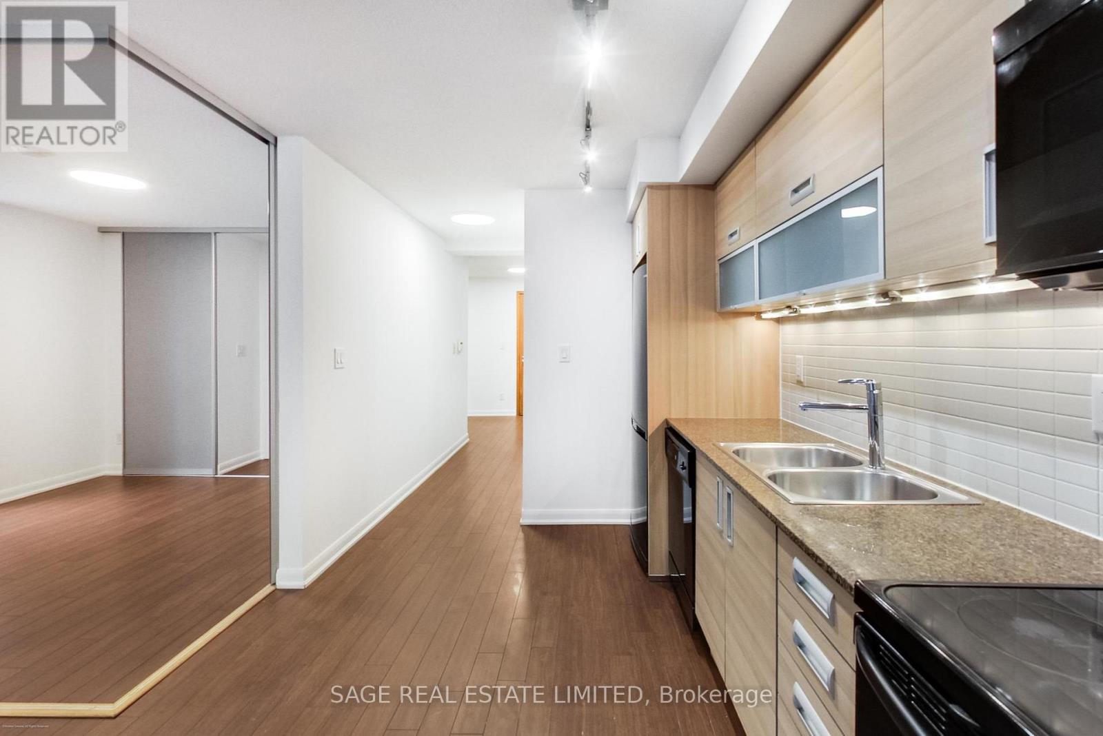 210 - 205 Frederick Street, Toronto, Ontario  M5A 1N2 - Photo 11 - C12721344