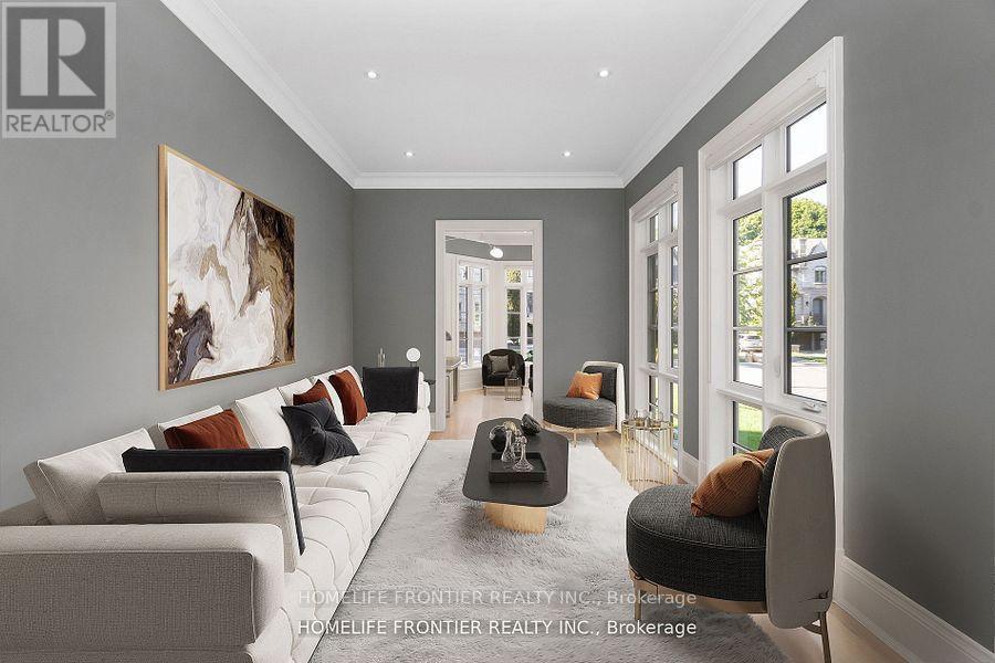 8 Vesta Drive, Toronto, Ontario  M5P 2Z5 - Photo 4 - C12721350