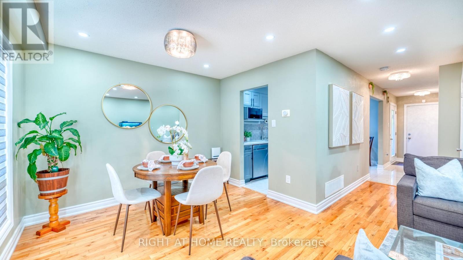 58 Teddington Crescent, Whitby, Ontario  L1R 1S5 - Photo 13 - E12719670