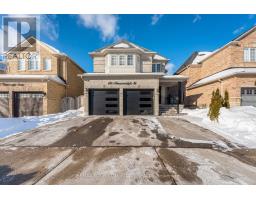 18 NIEUWENDYK STREET, Whitby, Ontario