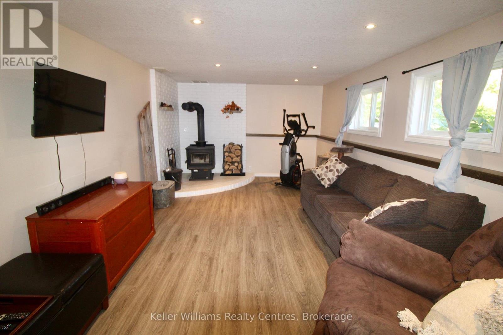 9 Union Street N, Brockton, Ontario  N0G 2V0 - Photo 27 - X12435555