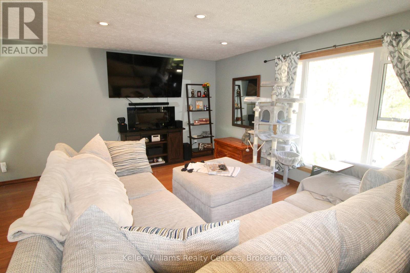 9 Union Street N, Brockton, Ontario  N0G 2V0 - Photo 15 - X12435555