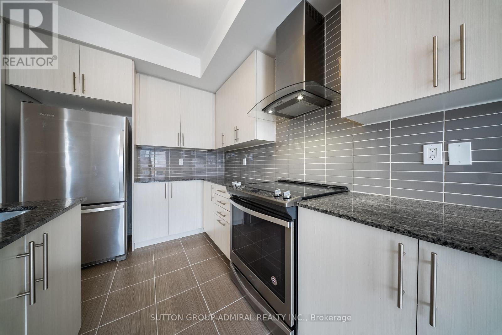 217 Bennett Street, Newmarket, Ontario  L3X 0M1 - Photo 14 - N12721260