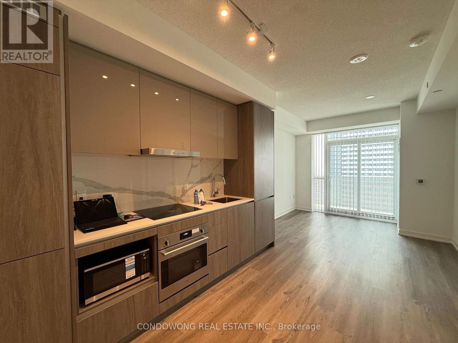 2602 - 28 INTERCHANGE WAY, Vaughan, Ontario