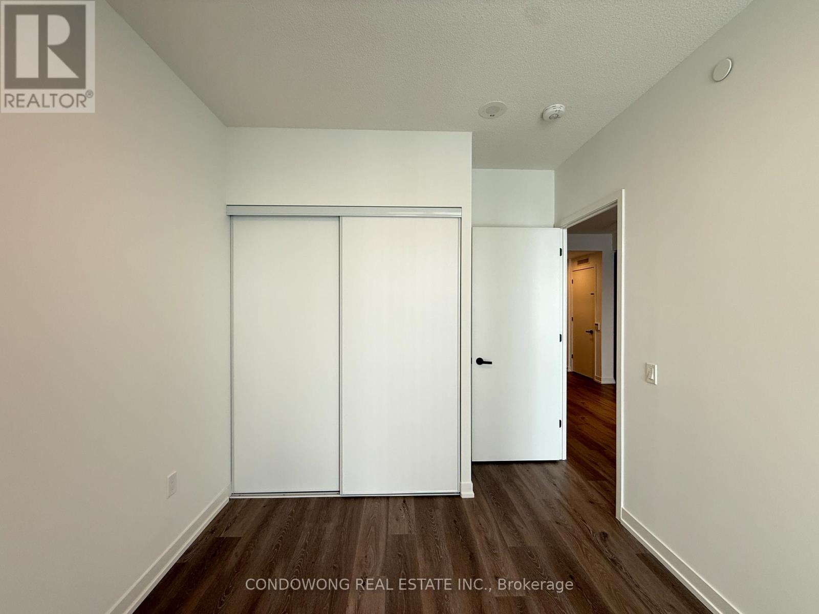 2602 - 28 Interchange Way, Vaughan, Ontario  L4K 0P8 - Photo 8 - N12721400