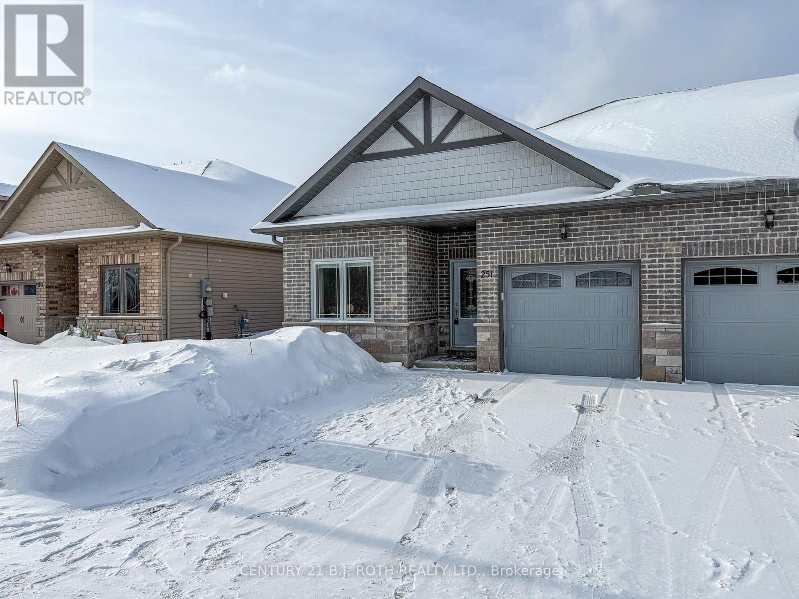 251 Lucy Lane, Orillia, Ontario  L3V 0G3 - Photo 2 - S12721424