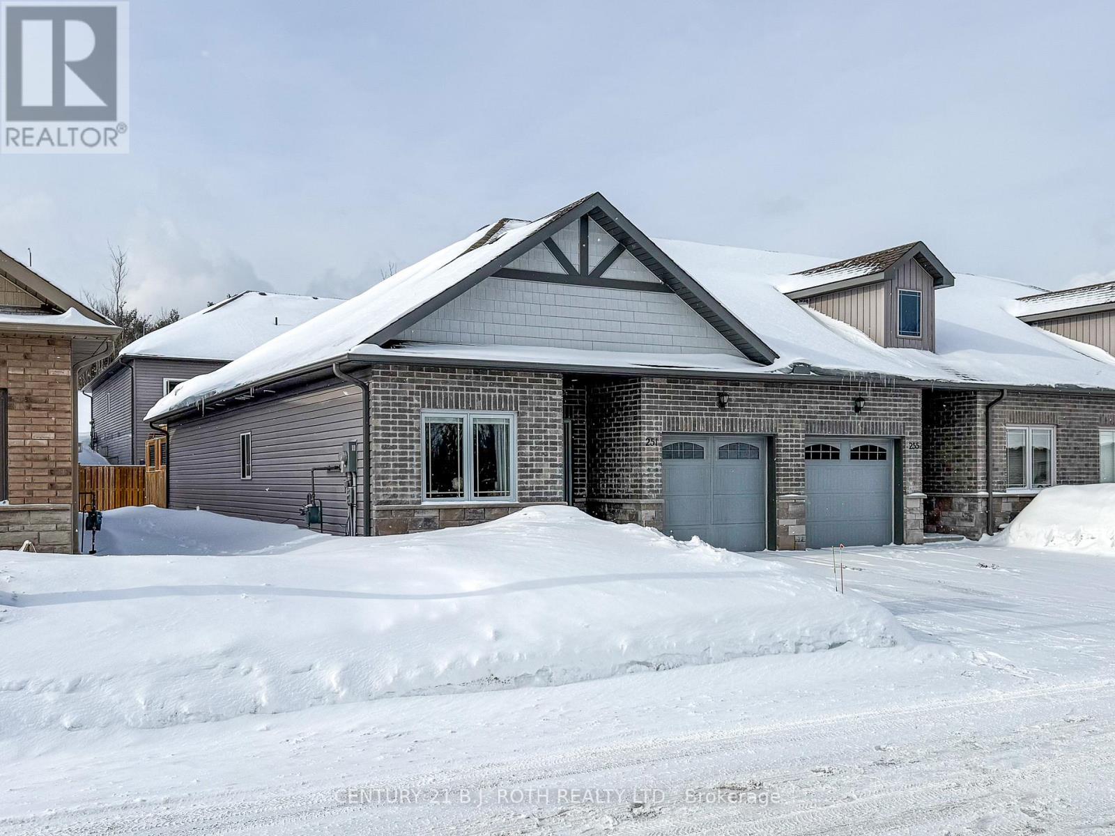 251 Lucy Lane, Orillia, Ontario  L3V 0G3 - Photo 3 - S12721424