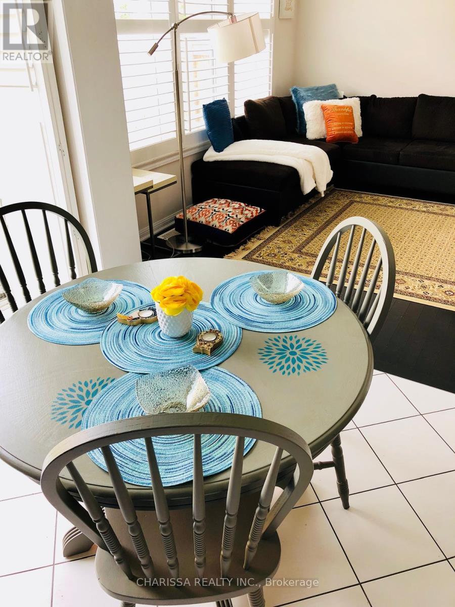 945 Farmstead Drive, Milton, Ontario  L9T 8H9 - Photo 9 - W12721252