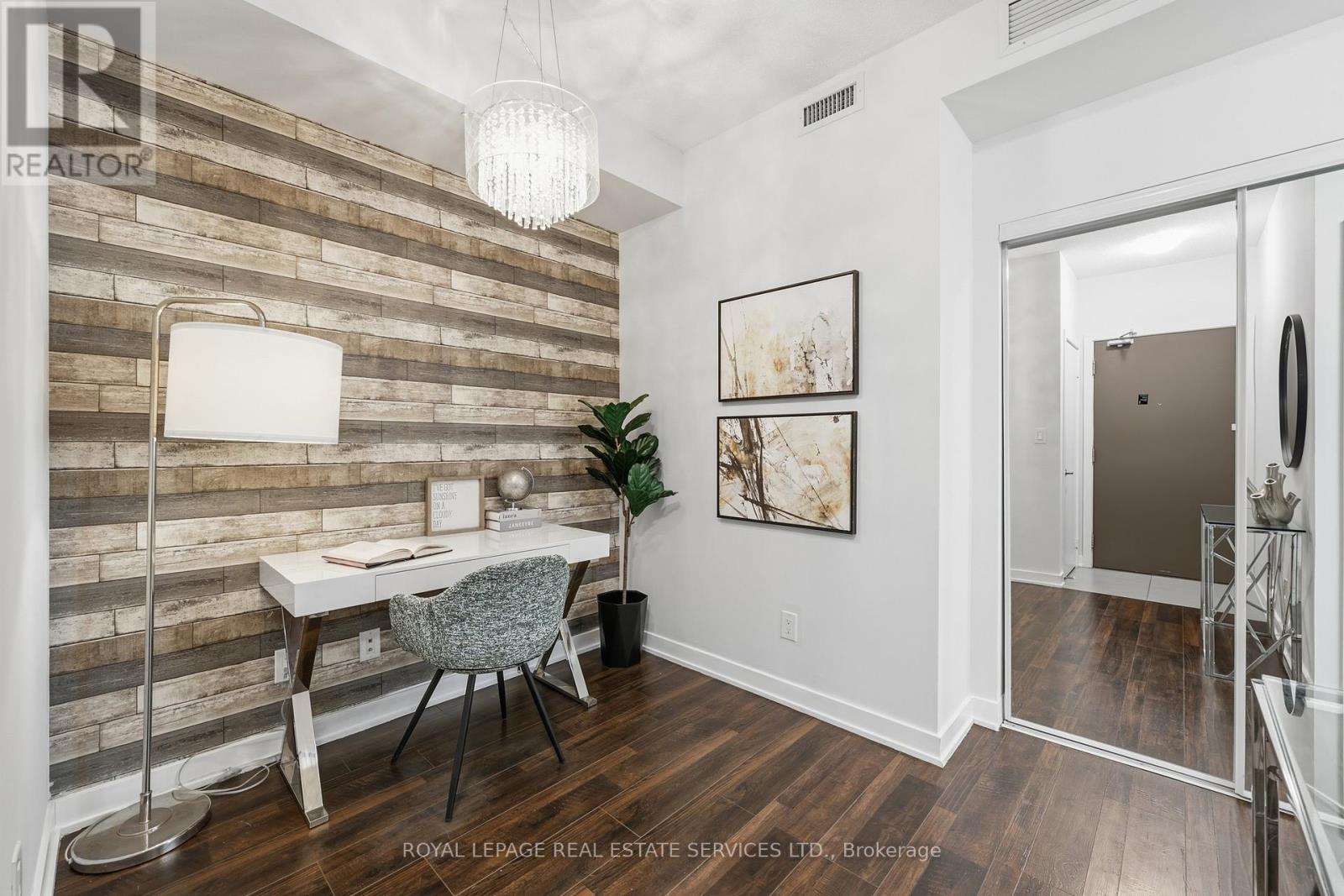 2403 - 4099 Brickstone Mews, Mississauga, Ontario  L5B 0G2 - Photo 7 - W12721254