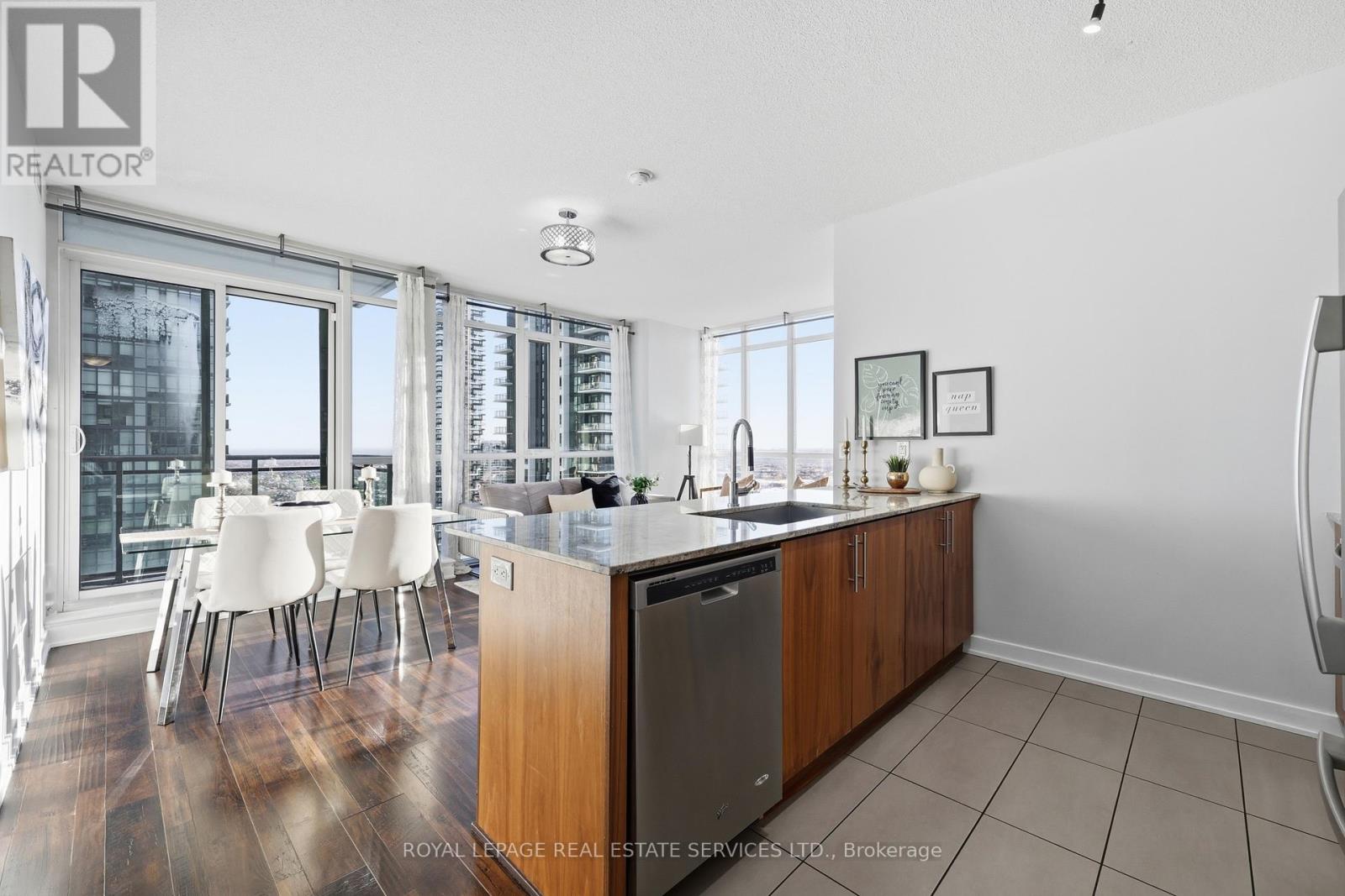 2403 - 4099 Brickstone Mews, Mississauga, Ontario  L5B 0G2 - Photo 9 - W12721254