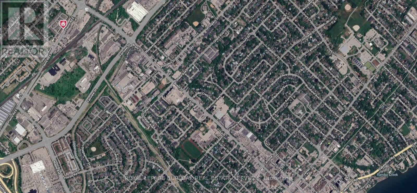 41 - 1401 Plains Road E, Burlington, Ontario  L7R 0C2 - Photo 2 - W12721258