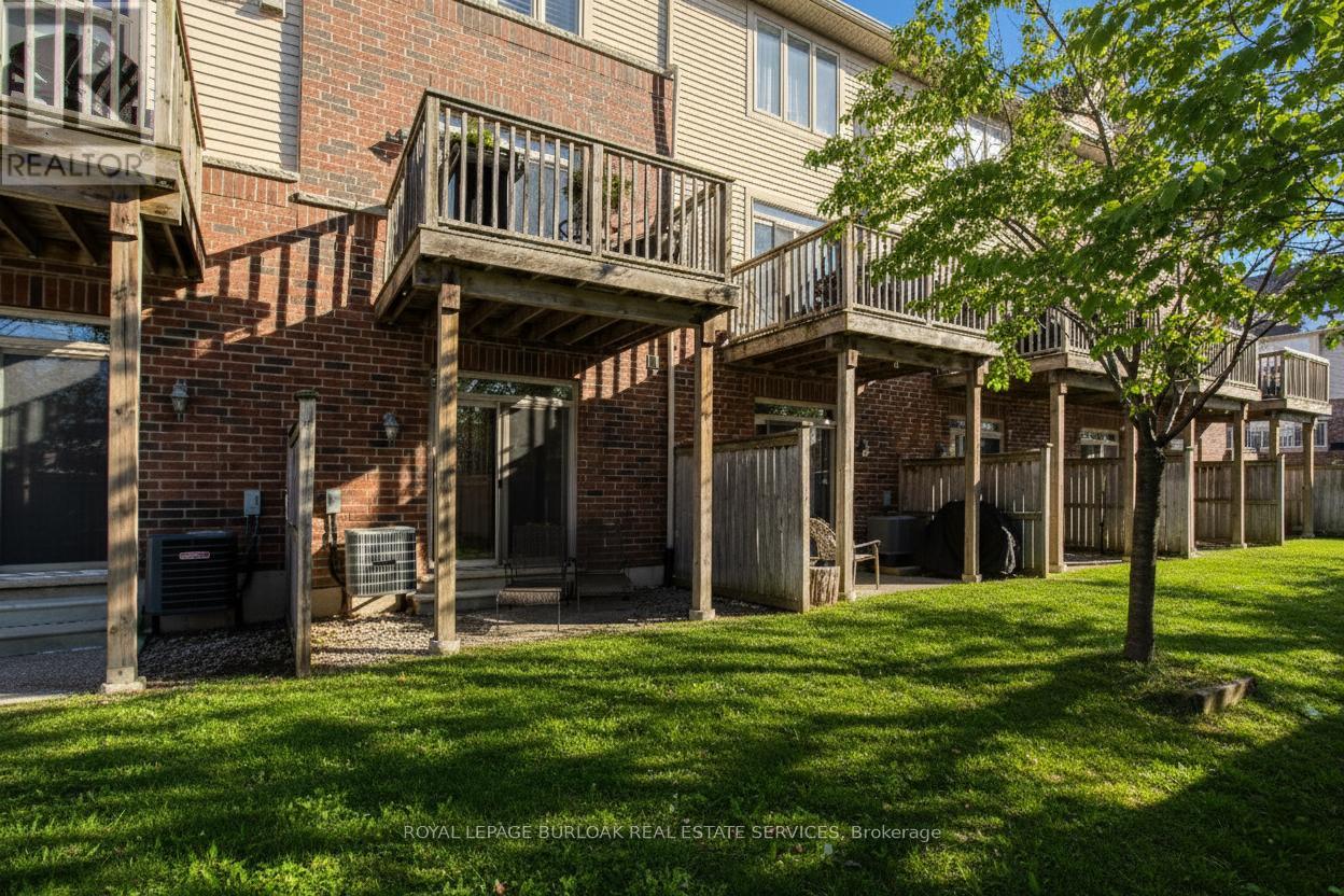 41 - 1401 Plains Road E, Burlington, Ontario  L7R 0C2 - Photo 3 - W12721258