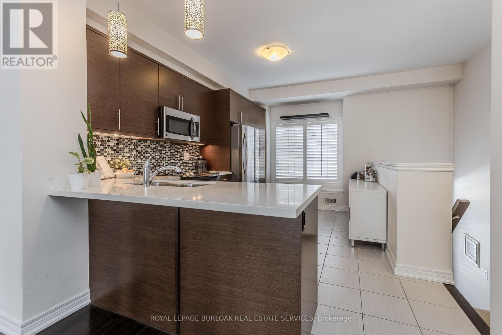 41 - 1401 Plains Road E, Burlington, Ontario  L7R 0C2 - Photo 7 - W12721258