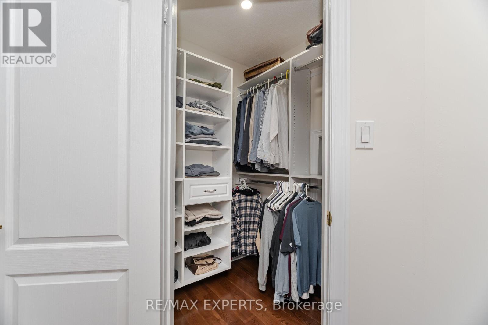 5 Hillside Drive, Brampton, Ontario  L6S 0B7 - Photo 31 - W12721288