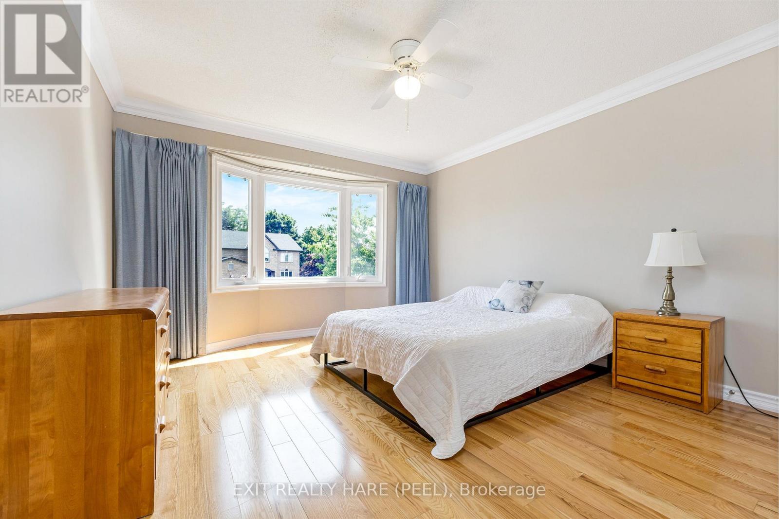 6 Stonegate Drive, Brampton, Ontario  L6Z 3L7 - Photo 14 - W12721292