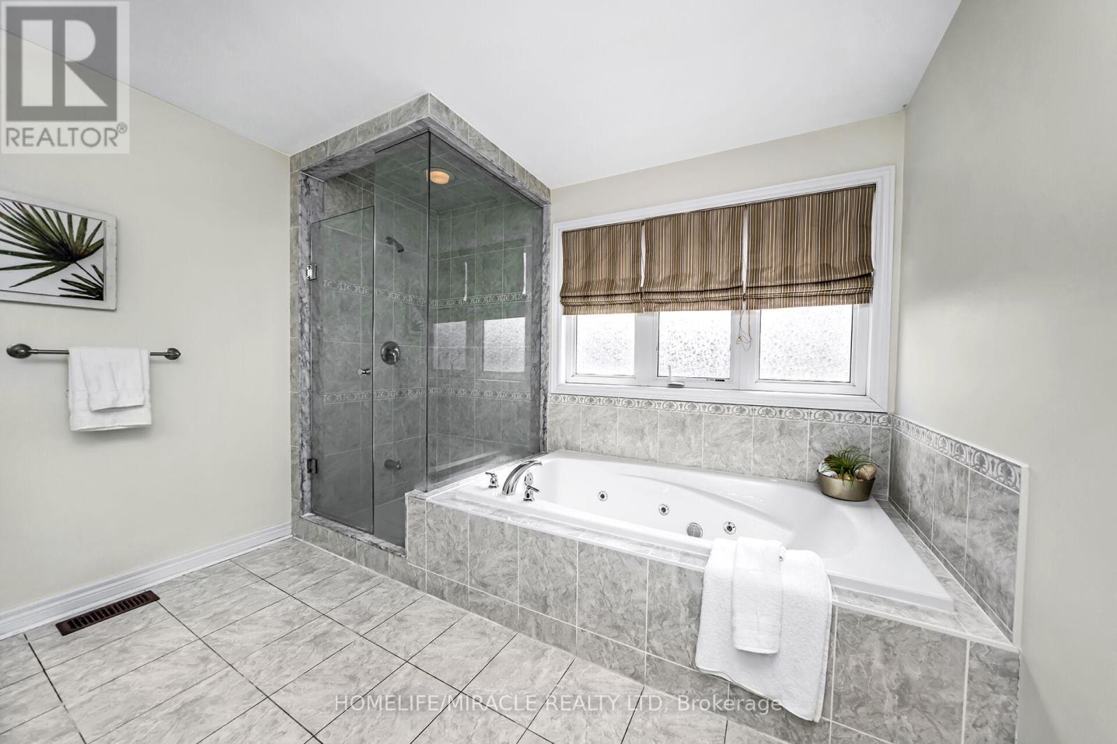 6 Currant Road, Brampton, Ontario  L6P 3G1 - Photo 19 - W12721316